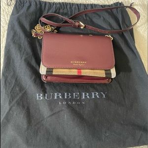 Authentic Burberry 💯%